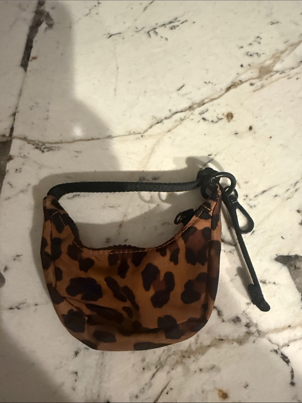 BAGGU Leopard Crescent Bag Charm in Brown and Black - Picture 2 of 4
